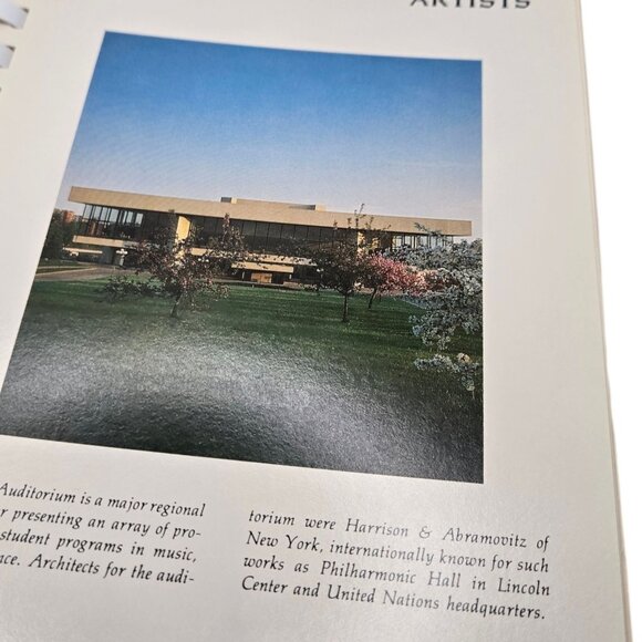 Entertaining Arts Cookbook University Of Iowa Recipe Book Performers Patrons - Picture 5 of 16